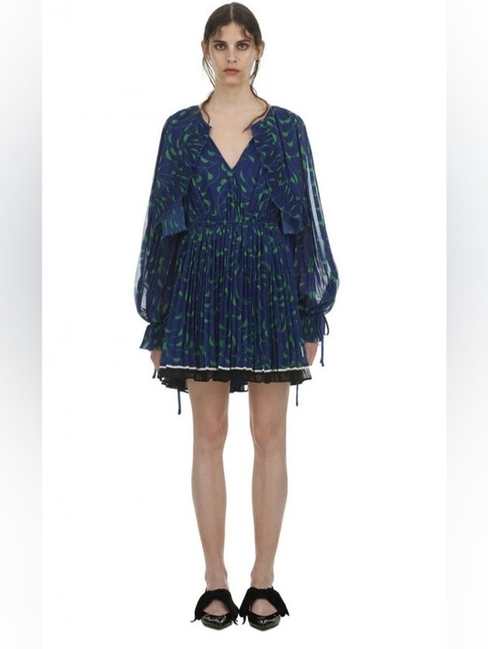 Self-Portrait Dresses & Skirts - Self Portrait Crescent Chiffon Pleated Cape Dress Blue Green Mini Sz 4 Cocktail